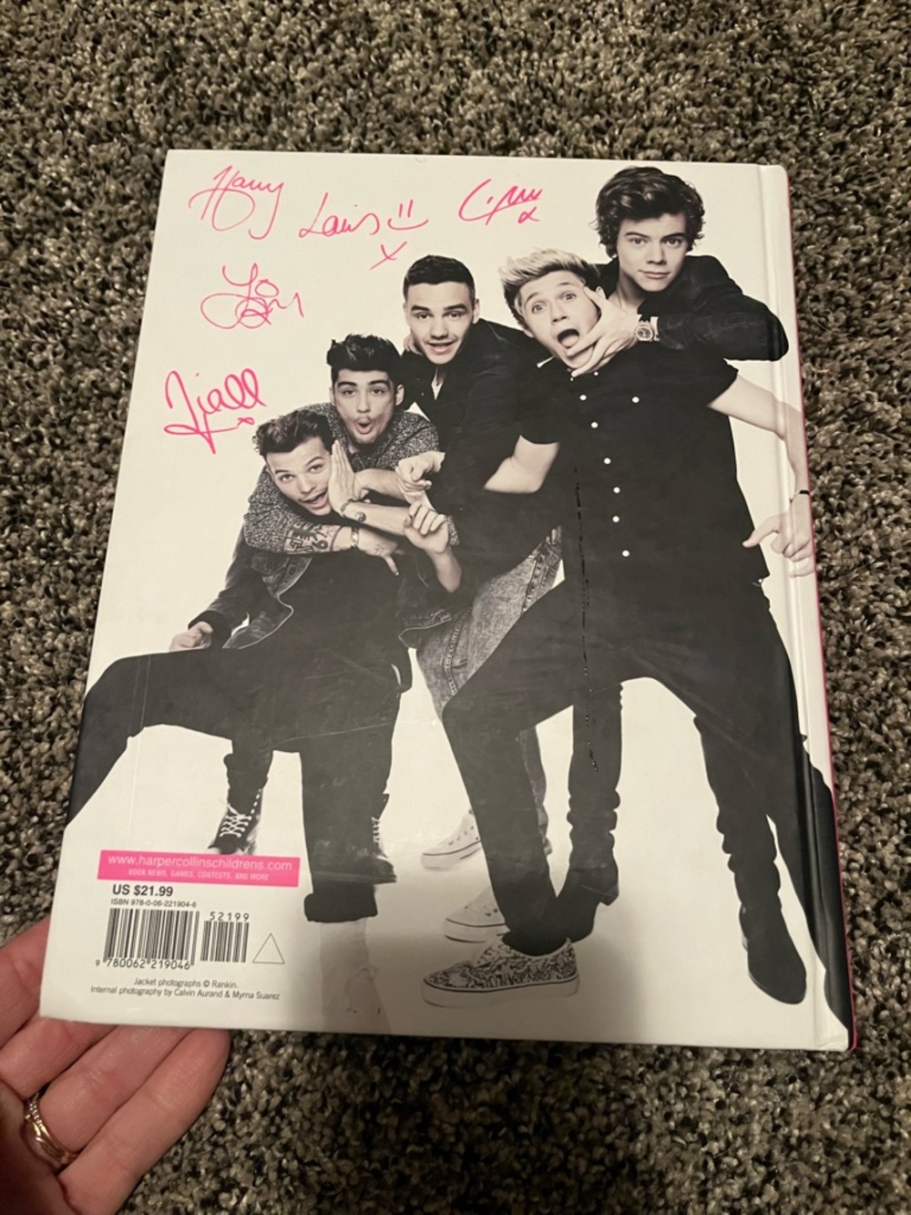 One Direction book - Picture 2 of 5